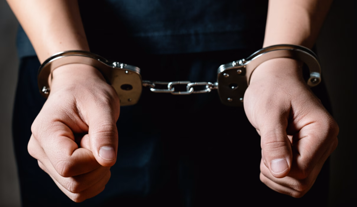 Chakan police alcohol crackdown, public drinking arrests Chakan