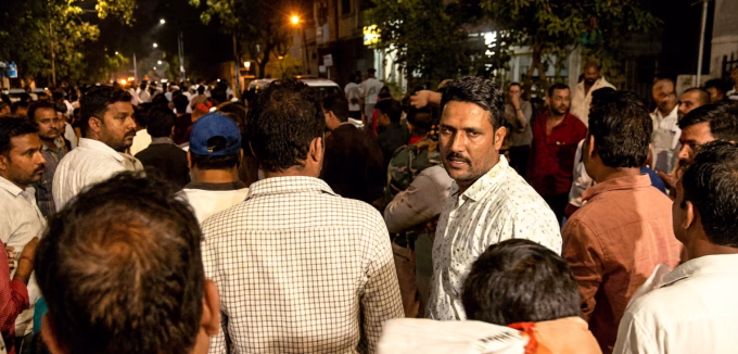 Political Tensions Rise in Mumbai as BJP and Congress Workers Clash