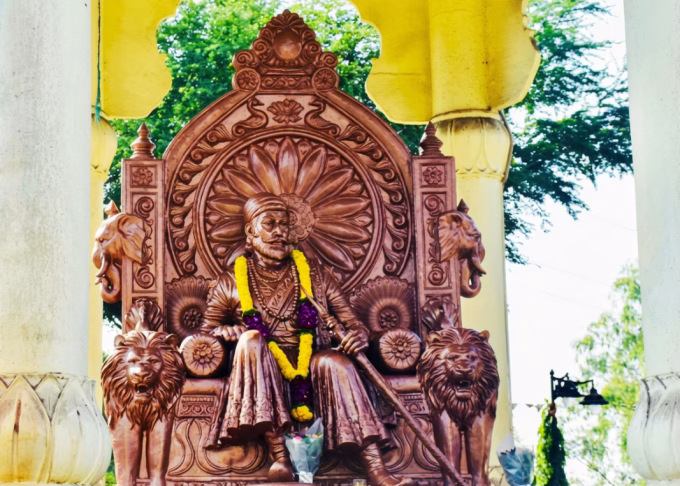 Navi Mumbai’s Shivaji Maharaj Statue Unveiled Amid Political Controversy, Amit Thackeray Responds