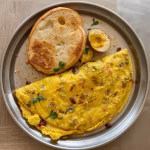 Indian Railways style omelette with bread