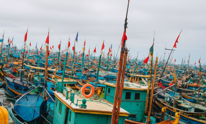 Koli Community Warns of Fierce Resistance Over Sassoon Dock Land Dispute