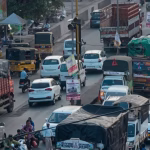 Traffic Control Neglected as Police Collect Fines in Loni Kalbhor