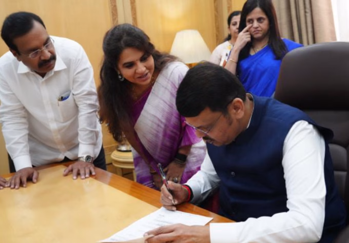 Focus on Cultural Revival and Heritage Conservation of Mumbadevi Temple