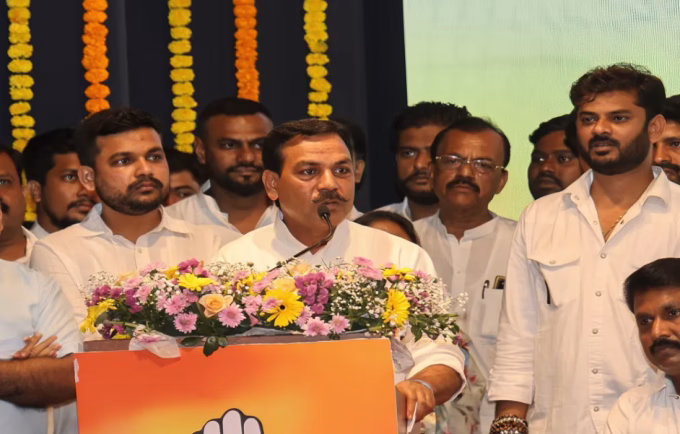 Strengthen Youth Congress and Raise Voices on Public Issues, Says Naseem Khan