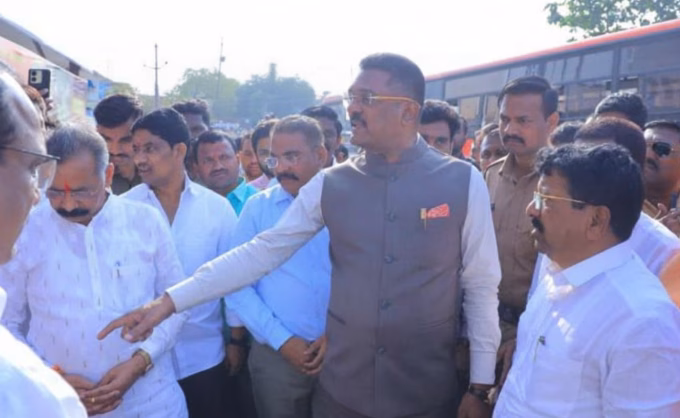 Sarnaik's Sudden Crackdown on Solapur Bus Depot Secrets!