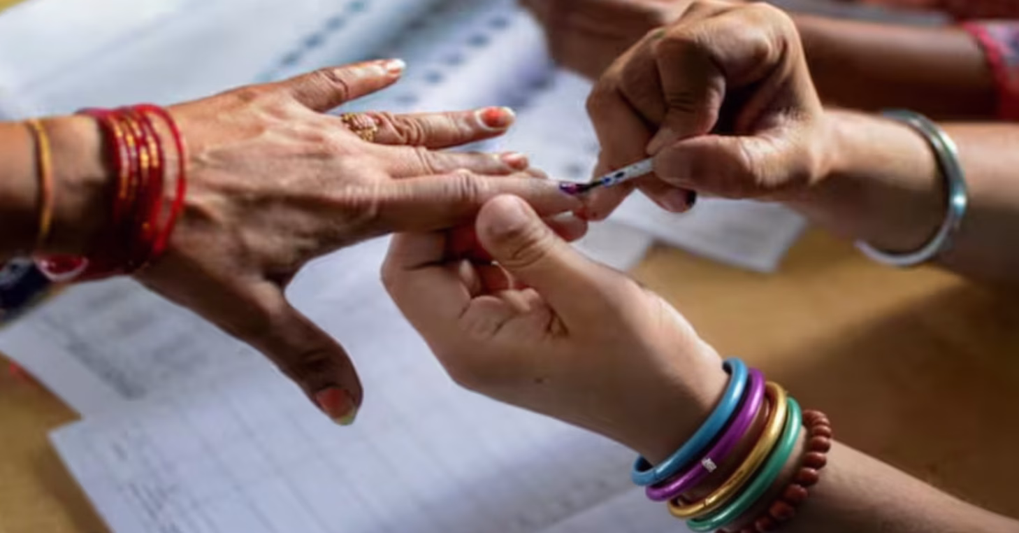 Nagpur Voter List Discrepancies Affect 453 Voters Including Krishna Khopde