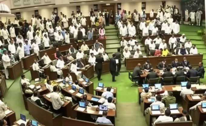 7,286 Questions, Only 215 Admitted! Inside Maharashtra’s Marathon 7-Day Nagpur Session