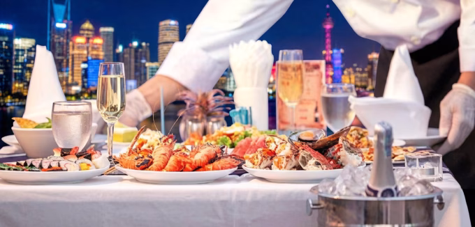 hotel service charge complaint